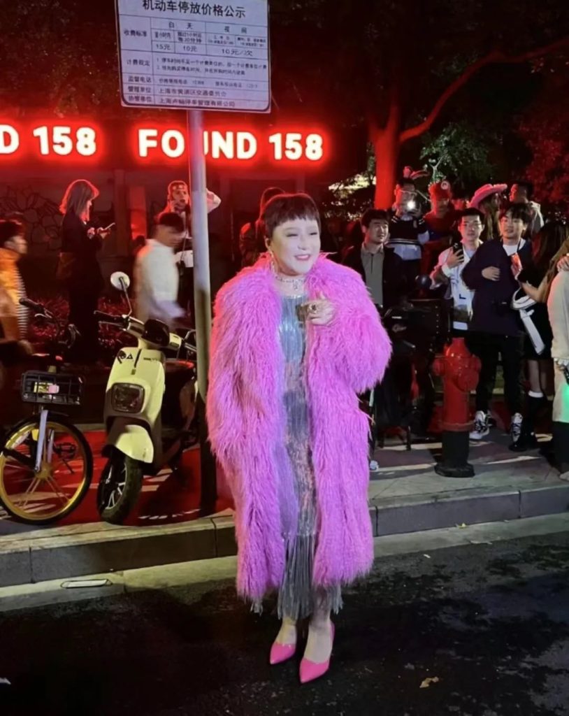 IT界的万圣节参赛选手，COS魔性火爆全网